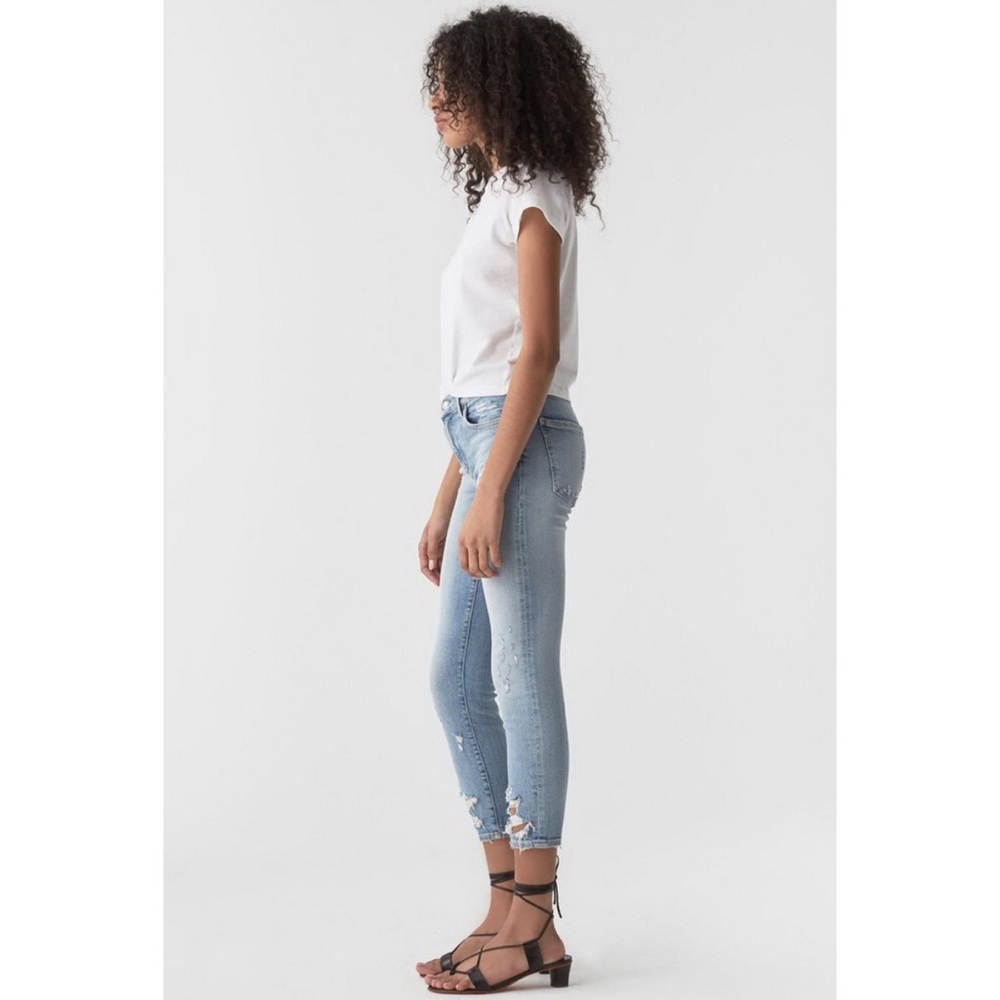Agolde Sophie Crop Jean with Distressed Hem - Picture 14 of 16